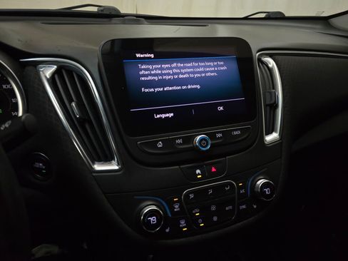 Used 2020 Chevrolet Malibu LT image 26