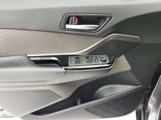 Certified 2020 Toyota C-HR Limited FWD image 11