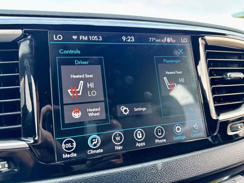 Used 2020 Chrysler Pacifica Touring-L AWD/4WD image 42