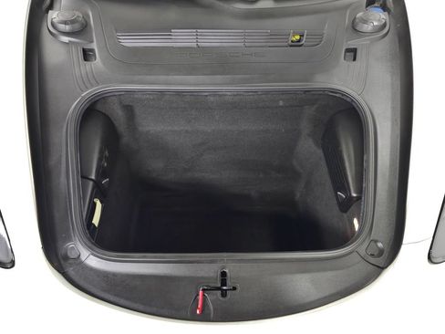 Used 2019 Porsche 718 Boxster RWD image 3