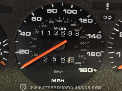 Used 1987 Porsche 944 Turbo image 37