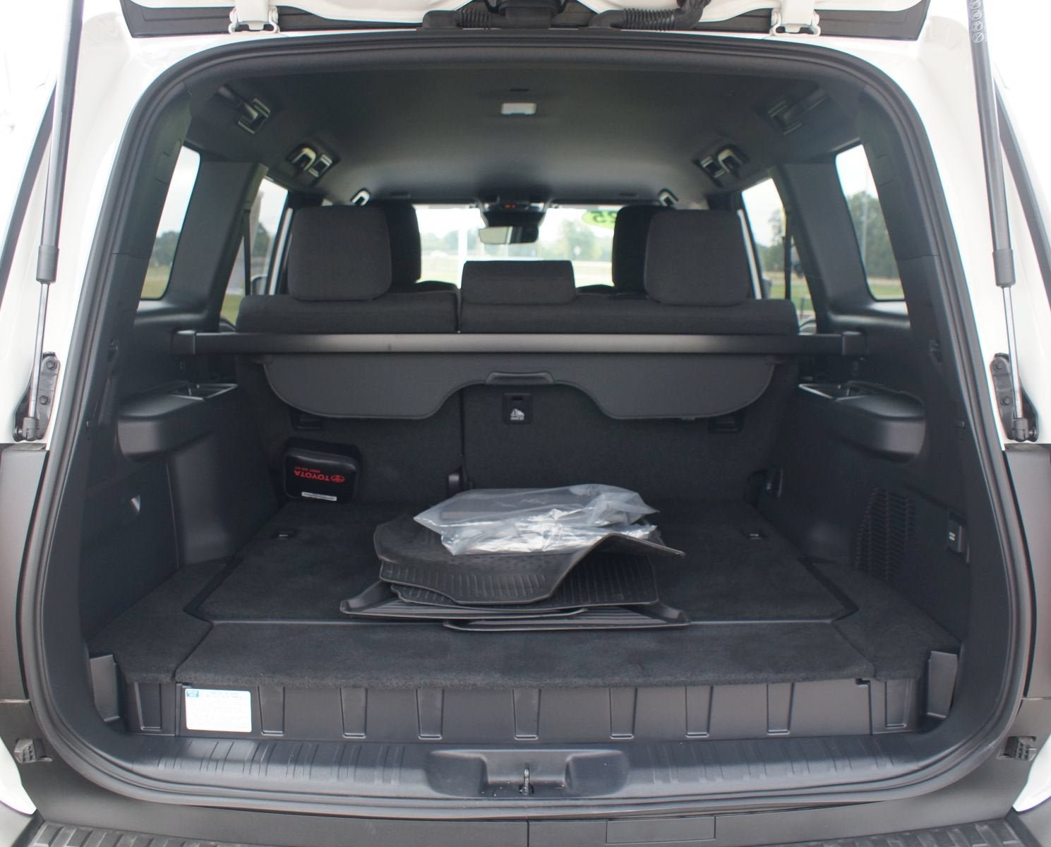 Used 2025 Toyota Land Cruiser 1958 AWD/4WD image 17