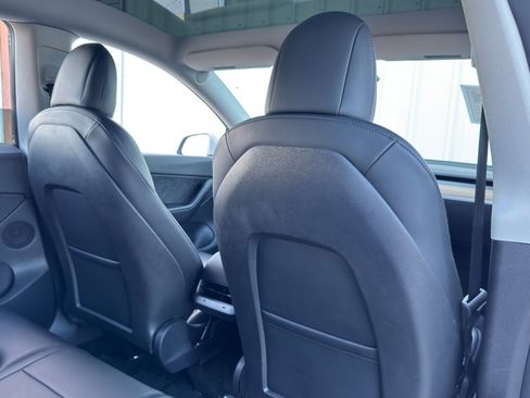 Used 2021 Tesla Model Y Long Range image 35