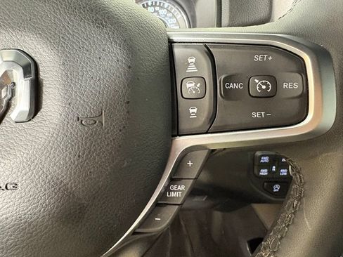 Used 2025 RAM 1500 Big Horn AWD/4WD image 23