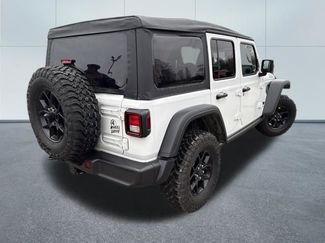Used 2024 Jeep Wrangler Willys video 4