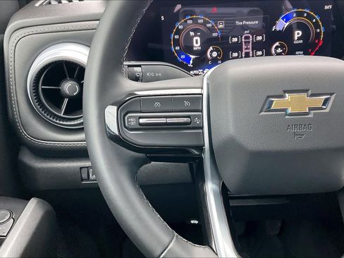 Used 2024 Chevrolet Colorado LT w/ LT Convenience Package AWD/4WD image 23