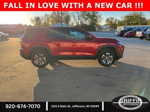 Used 2025 Chevrolet Equinox LT image 10