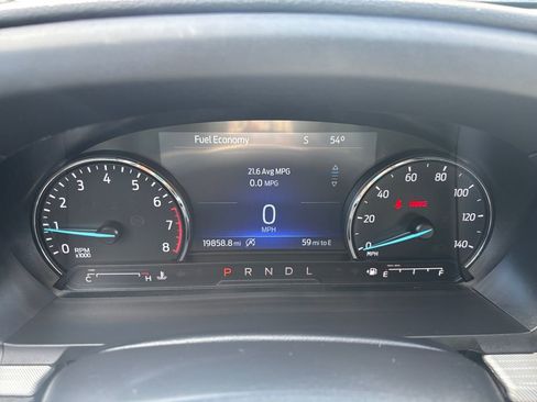 Used 2023 Ford Explorer XLT w/ Equipment Group 202A AWD/4WD image 17