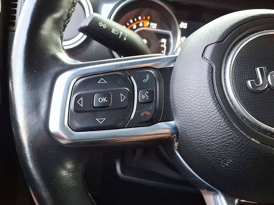 Used 2021 Jeep Wrangler Unlimited Sahara AWD/4WD image 24