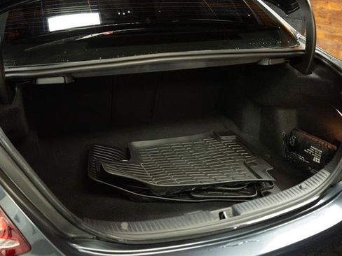 Used 2015 Mercedes-Benz C 300 4MATIC Sedan image 7