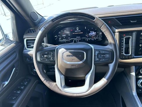 Used 2023 GMC Yukon Denali w/ Denali Reserve Package AWD/4WD image 11