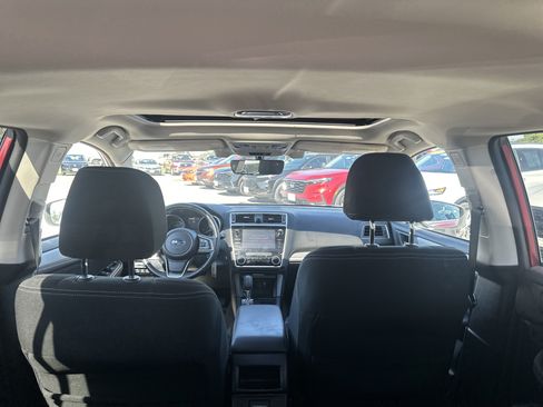 Used 2018 Subaru Outback 2.5i Premium AWD/4WD image 13