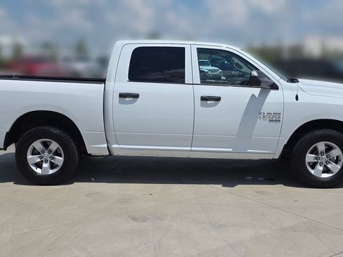 Used 2022 RAM 1500 Tradesman w/ Chrome Appearance Group AWD/4WD image 7