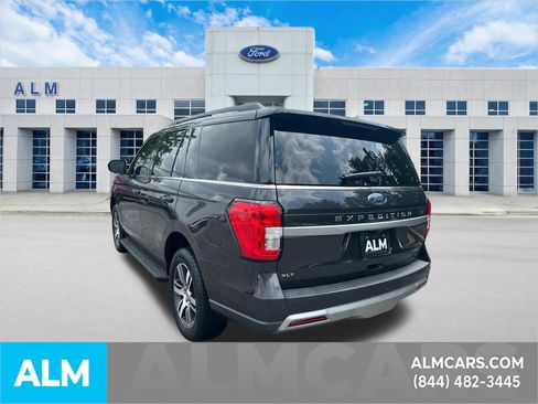 Used 2024 Ford Expedition XLT RWD image 8