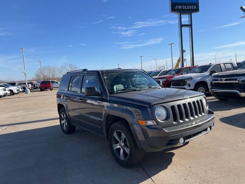 Used 2016 Jeep Patriot High Altitude image 5