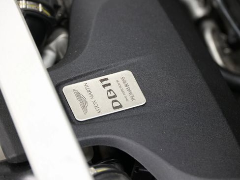 Used 2018 Aston Martin DB11 Coupe image 84
