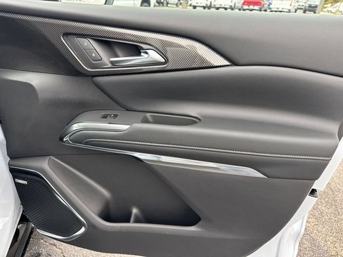 New 2026 Chevrolet Traverse High Country w/ LPO, Floor Liner Package FWD image 15