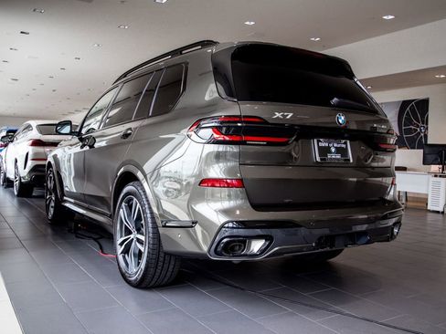 New 2026 BMW X7 xDrive40i w/ Dynamic Handling Package image 2