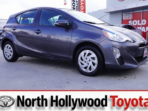 Used 2016 Toyota Prius C One image 1