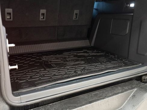 Used 2023 Ford Bronco Badlands image 14