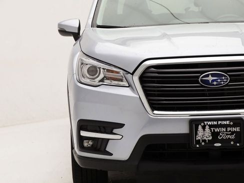 Used 2022 Subaru Ascent Limited w/ Technology Package image 4