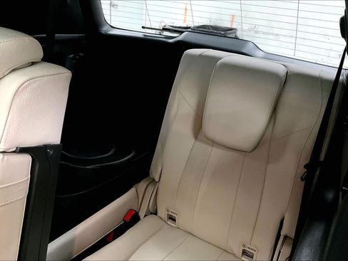 Certified 2023 Mercedes-Benz GLB 250 4MATIC image 34