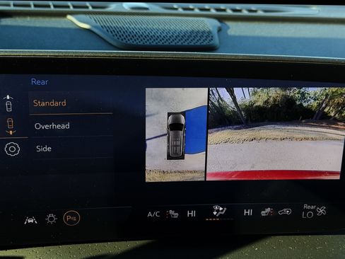 Used 2025 Buick Enclave Avenir w/ Super Cruise Package image 14