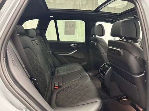 Used 2026 BMW X5 xDrive50e image 53