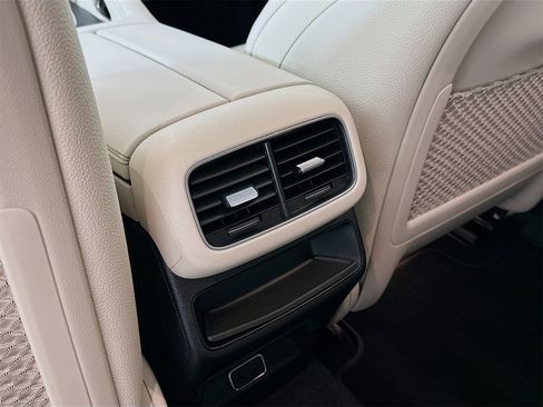 Used 2025 Mercedes-Benz GLE 450 4MATIC Coupe image 28