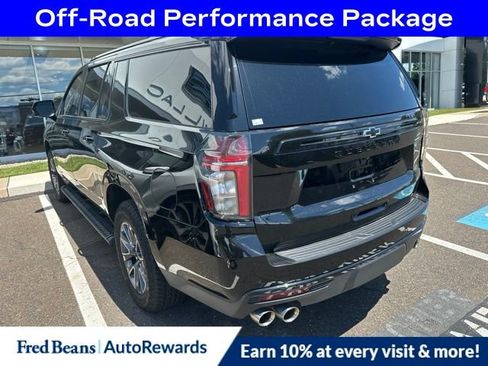 Used 2024 Chevrolet Suburban Z71 w/ Z71 Off-Road Package AWD/4WD image 5
