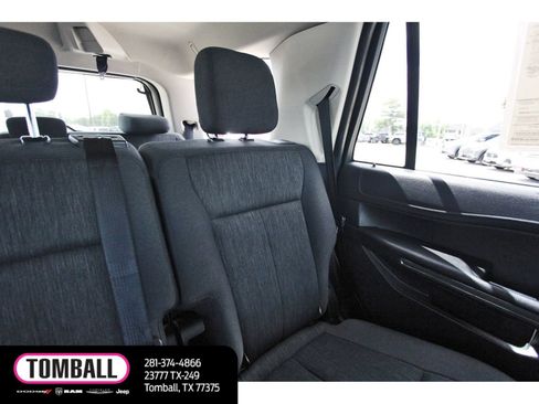 Used 2022 Ford Expedition XLT RWD image 12