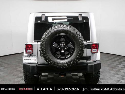 Used 2015 Jeep Wrangler Unlimited Sahara AWD/4WD image 25