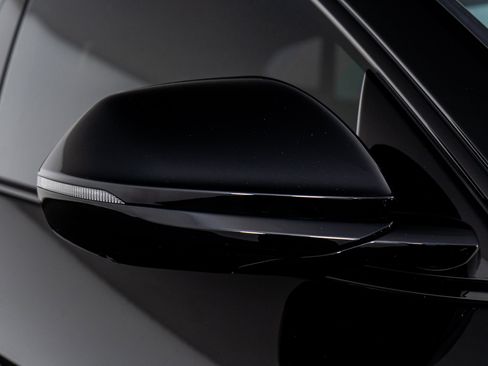 Used 2021 Lamborghini Urus image 26