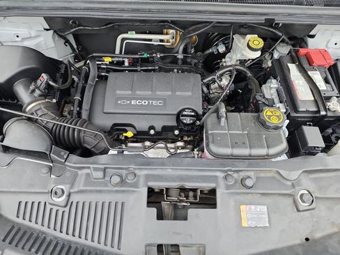 Used 2019 Chevrolet Trax LT w/ LT Convenience Package image 13