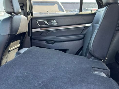 Used 2019 Ford Explorer Limited AWD/4WD image 17