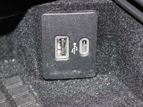 Used 2026 Lincoln Corsair Reserve image 31