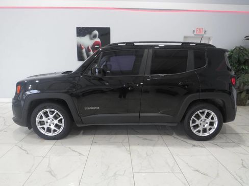Used 2020 Jeep Renegade Latitude FWD image 7