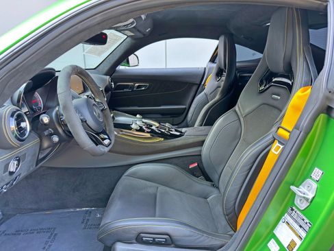 Used 2018 Mercedes-Benz AMG GT R image 17