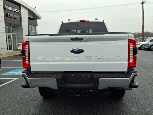 Used 2023 Ford F250 Lariat w/ Chrome Package image 5