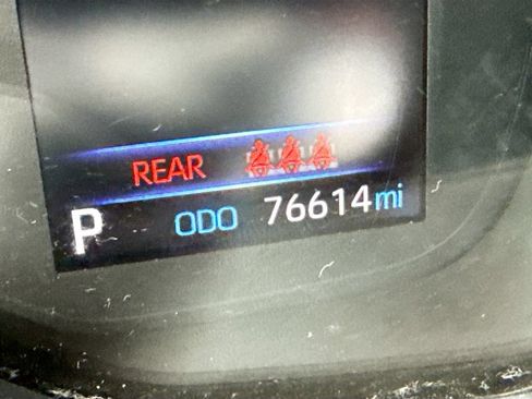 Used 2021 Toyota Corolla LE FWD image 38
