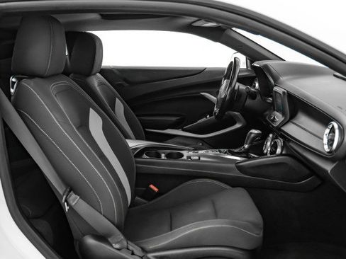 Used 2018 Chevrolet Camaro LT w/ RS Package image 26