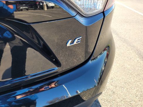 Used 2024 Toyota Corolla LE FWD image 7
