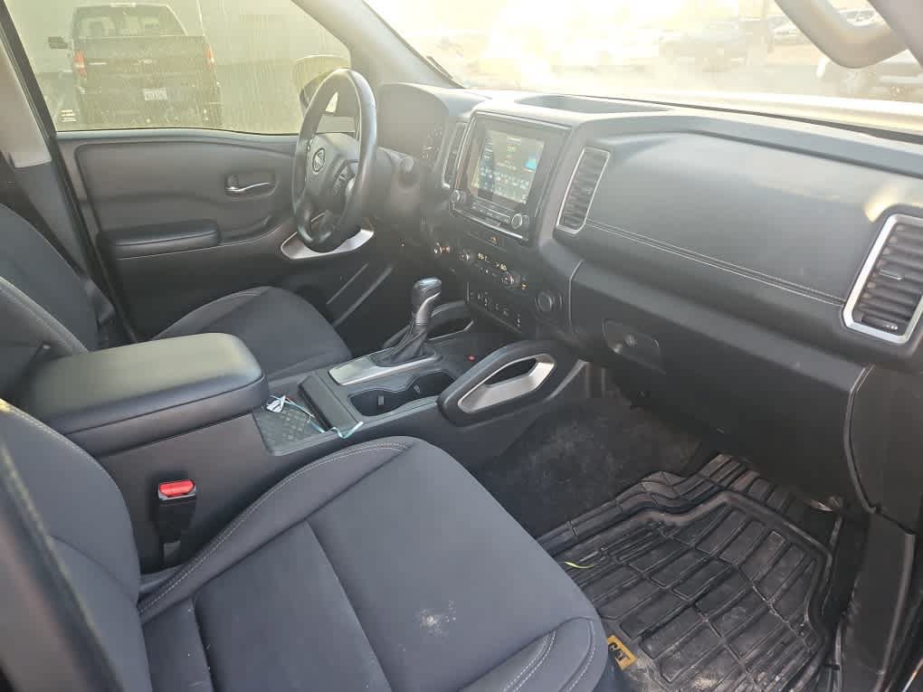 Used 2022 Nissan Frontier SV RWD image 13