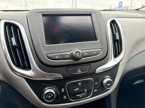 Used 2021 Chevrolet Equinox LS w/ LS Convenience Package image 11