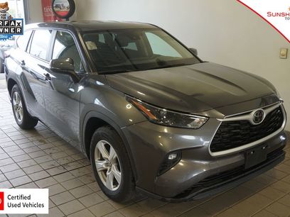 Used 2024 Toyota Highlander LE