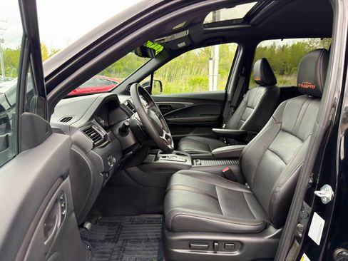 Used 2023 Honda Passport TrailSport image 12