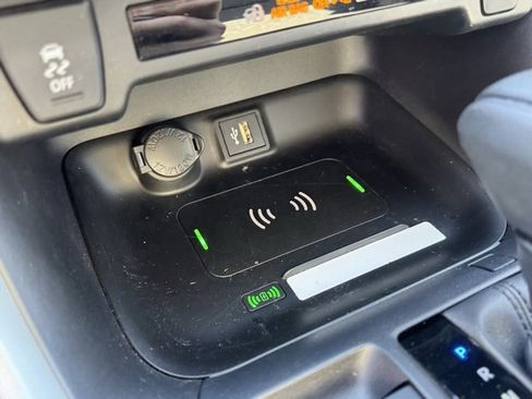 Used 2024 Toyota RAV4 XLE w/ Convenience Package image 20