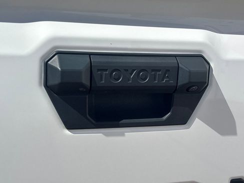 Used 2024 Toyota Tacoma TRD Off-Road image 30