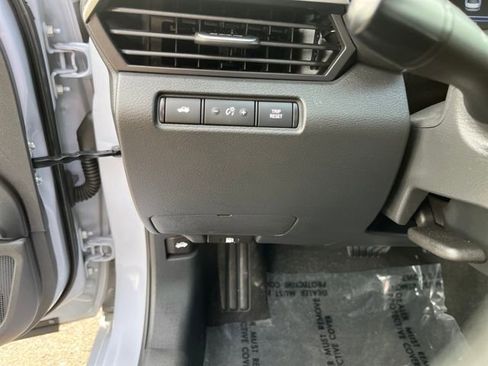 Used 2024 Nissan Altima 2.5 SR w/ SR Premium Package image 22