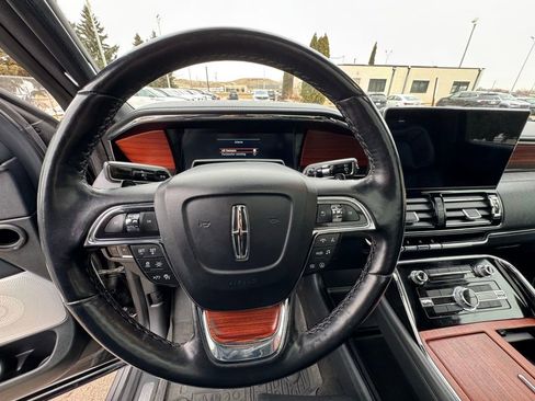 Used 2024 Lincoln Navigator Reserve w/ Equipment Group 201A image 19
